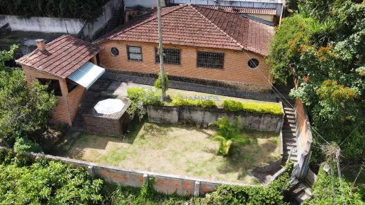 Casa com 5 Quartos à venda, 110m² no Carangola, Petrópolis