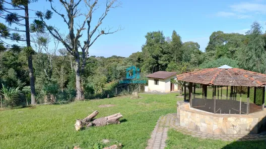 Fazenda / Sítio / Chácara com 3 Quartos à venda, 200m² no Capivari, Colombo