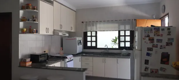 Casa de Vila com 3 Quartos à venda, 214m² no Jardim das Indústrias, Jacareí