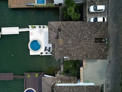 Casa de Condomínio com 4 Quartos à venda, 500m² no Centro, Angra dos Reis