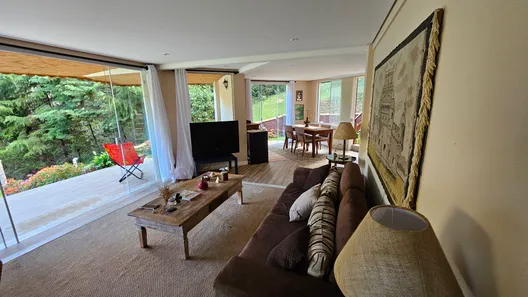 Sobrado com 3 Quartos à venda, 230m² no Visconde de Mauá, Resende