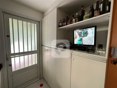 Sobrado com 4 Quartos à venda, 164m² no Centro, Nova Iguaçu