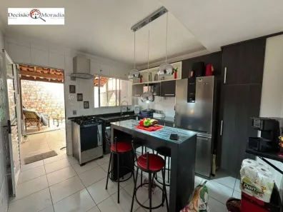 Casa de Condomínio com 2 Quartos à venda, 76m² no Jardim Colibri, Cotia