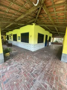 Fazenda / Sítio / Chácara com 3 Quartos para venda ou aluguel, 2033m² no Jangurussu, Fortaleza