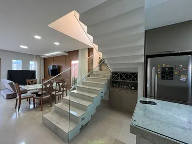Casa de Condomínio com 4 Quartos à venda, 270m² no Alto da Boa Vista, Brasília