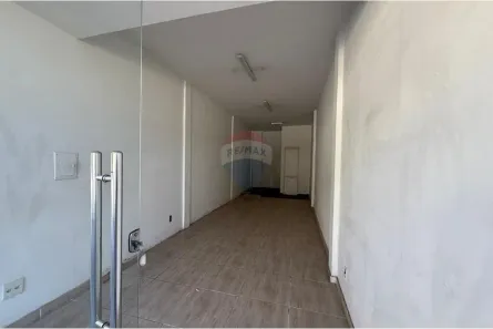 Loja / Salão / Ponto Comercial para alugar, 30m² no Bingen, Petrópolis