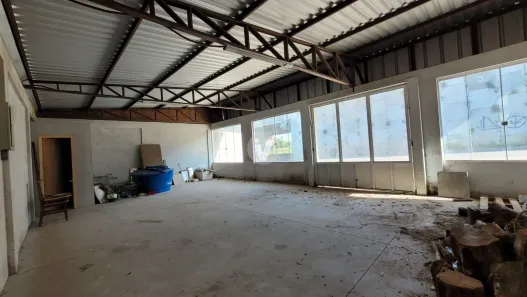 Galpão / Depósito / Armazém com 1 Quarto à venda, 260m² no Juscelino Kubitschek, Santa Maria