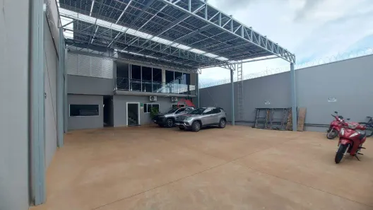 Loja / Salão / Ponto Comercial à venda, 330m² no Parque das Laranjeiras, Uberaba