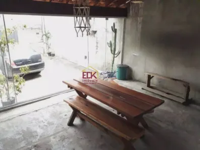 Sobrado com 3 Quartos à venda, 137m² no Cidade Jardim, Taubaté