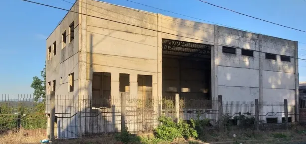 Galpão / Depósito / Armazém com 2 Quartos à venda, 511m² no Arroio da Manteiga, São Leopoldo