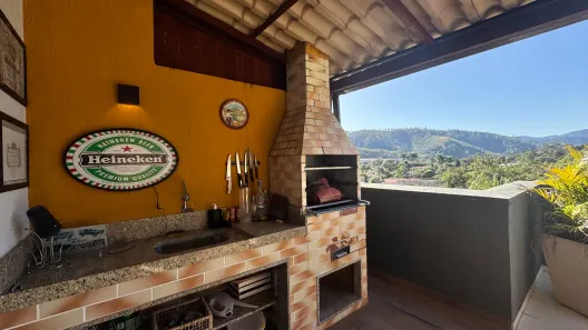 Cobertura com 3 Quartos à venda, 140m² no Itaipava, Petrópolis