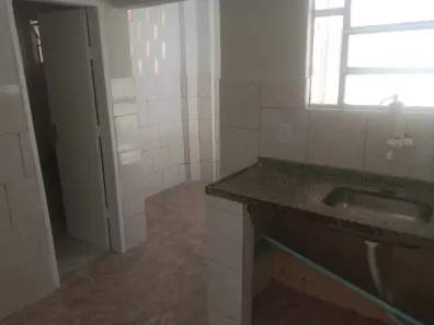 Casa com 2 Quartos para alugar, 80m² no Gramacho, Duque de Caxias