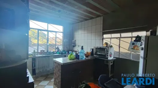 Sobrado com 3 Quartos à venda, 136m² no Jardim Esperança, Poços de Caldas