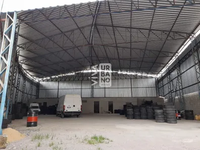 Galpão / Depósito / Armazém para venda ou aluguel, 585m² no Dom Bosco, Volta Redonda