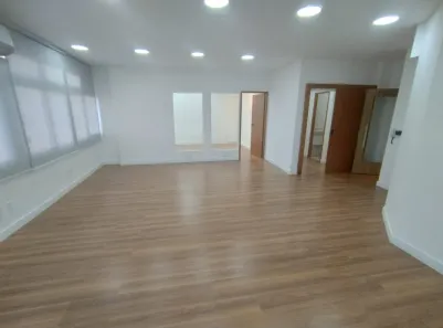 Conjunto Comercial / Sala para alugar, 80m² no Centro, Rio de Janeiro