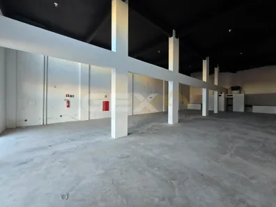 Loja / Salão / Ponto Comercial à venda, 137m² no Bom Pastor, Divinópolis
