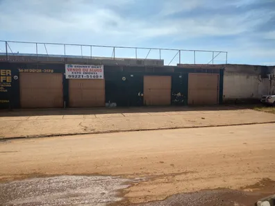 Galpão / Depósito / Armazém com 2 Quartos à venda, 250m² no Setor Leste, Brasília