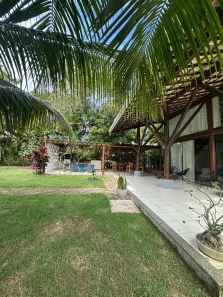 Casa de Condomínio com 4 Quartos para venda ou aluguel, 1300m² no Busca Vida (Abrantes), Camaçari