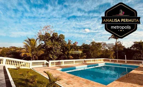 Fazenda / Sítio / Chácara com 6 Quartos à venda, 1000m² no , Laranjal Paulista