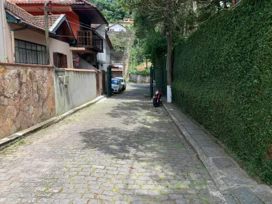 Casa com 3 Quartos à venda, 110m² no Castelanea, Petrópolis