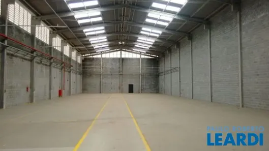 Galpão / Depósito / Armazém para alugar, 1537m² no Parque Maringá, Arujá