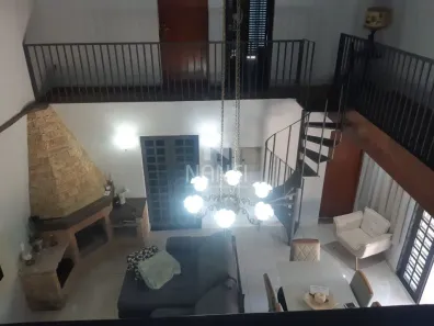 Fazenda / Sítio / Chácara com 3 Quartos à venda, 274m² no , Ipeúna