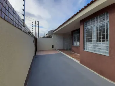 Casa com 3 Quartos para alugar, 300m² no Suíça, Aracaju