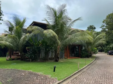 Casa de Condomínio com 4 Quartos à venda, 270m² no Arraial D'Ajuda, Porto Seguro