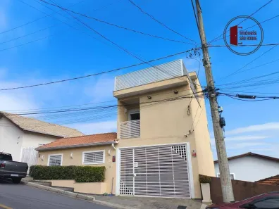 Sobrado com 4 Quartos à venda, 140m² no Vila Aguiar, São Roque