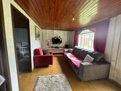 Casa com 2 Quartos à venda, 60m² no Bom Jesus, Campo Largo