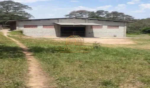 Galpão / Depósito / Armazém à venda, 1200m² no Centro, Mairinque
