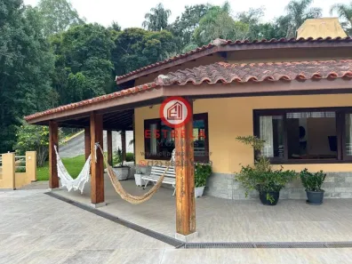 Fazenda / Sítio / Chácara com 3 Quartos para venda ou aluguel, 4700m² no Chácaras Condomínio Recanto Pássaros II, Jacareí