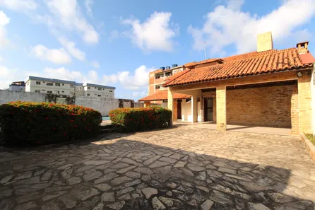 Sobrado com 5 Quartos à venda, 315m² no Jacumã, Conde