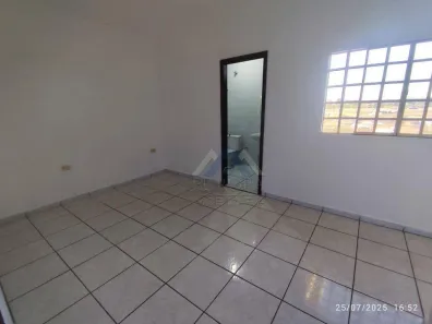 Sobrado com 3 Quartos para venda ou aluguel, 99m² no Pinheiros, Londrina