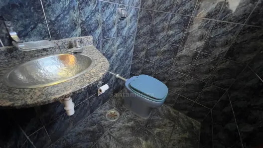 Casa com 3 Quartos para alugar, 150m² no Parque Residencial Joaquim Toledo Piza, Londrina