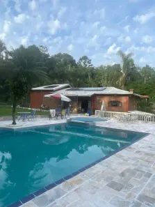 Fazenda / Sítio / Chácara com 4 Quartos à venda, 6000m² no Chácara Fischer, Itapecerica da Serra