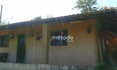 Fazenda / Sítio / Chácara com 3 Quartos à venda, 350m² no , Guararema