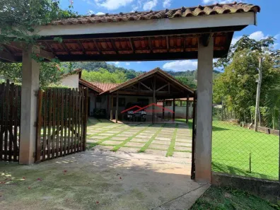 Fazenda / Sítio / Chácara com 4 Quartos à venda, 336m² no Funiu, Igaratá