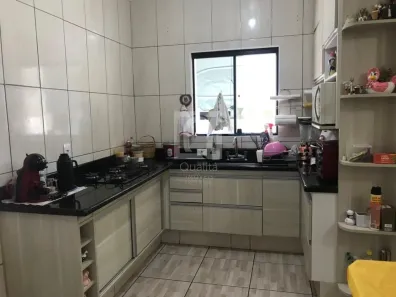 Fazenda / Sítio / Chácara com 4 Quartos à venda, 215m² no Bosque dos Eucaliptos, Araçoiaba da Serra