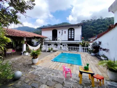 Casa com 4 Quartos à venda, 90m² no Centro, Petrópolis