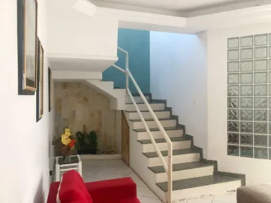 Casa com 4 Quartos para alugar, 281m² no Atalaia, Aracaju