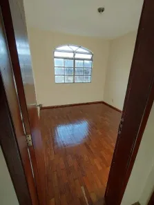 Apartamento com 3 Quartos para alugar, 120m² no Centro, Viçosa