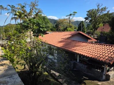 Fazenda / Sítio / Chácara com 3 Quartos à venda, 120m² no Centro, Guapimirim