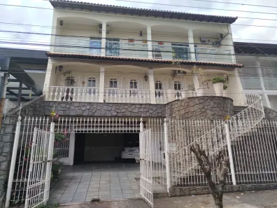Sobrado com 5 Quartos à venda, 416m² no Jardim Amália, Volta Redonda