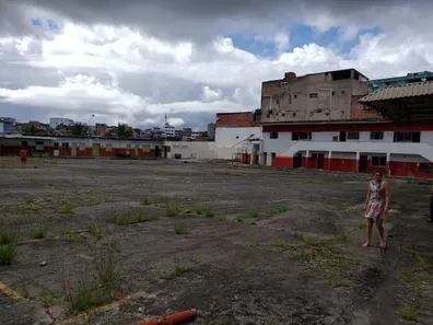 Garagem à venda, 6000m² no Pernambués, Salvador
