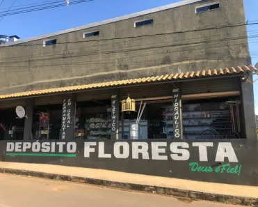 Loja / Salão / Ponto Comercial à venda, 1700m² no Floresta Encantada, Esmeraldas