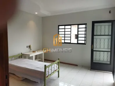 Sobrado com 4 Quartos à venda, 230m² no Jardim São Tomaz II, Rio Verde