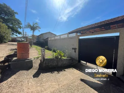 Fazenda / Sítio / Chácara com 4 Quartos à venda, 210m² no Jundiaizinho (Terra Preta), Mairiporã
