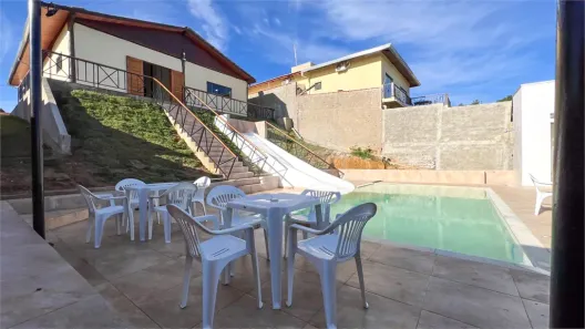 Fazenda / Sítio / Chácara com 3 Quartos à venda, 230m² no Jundiaquara, Araçoiaba da Serra