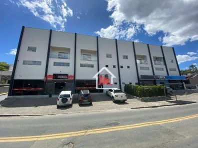 Conjunto Comercial / Sala para alugar, 130m² no Água Verde, Blumenau
